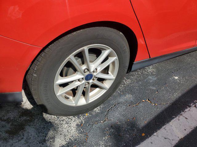 Photo of 2016 Race Red Ford Focus