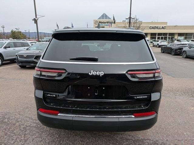 Photo of 2025 Diamond Black Jeep Grand Cherokee L