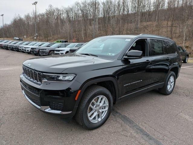 Photo of 2025 Diamond Black Jeep Grand Cherokee L