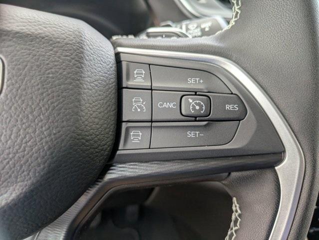 Photo of 2025 Velvet Red Pearlcoat Jeep Grand Cherokee L
