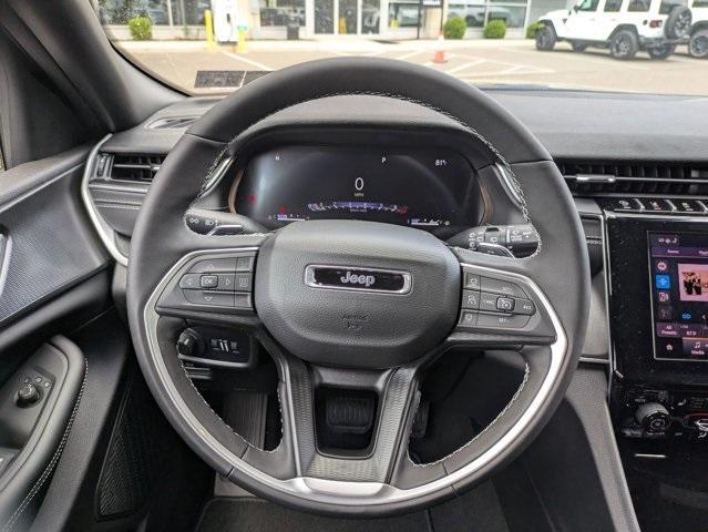 Photo of 2025 Velvet Red Pearlcoat Jeep Grand Cherokee L