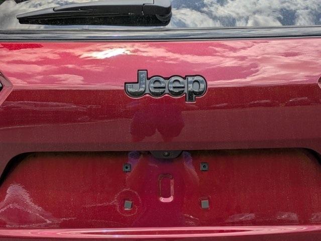 Photo of 2025 Velvet Red Pearlcoat Jeep Grand Cherokee L