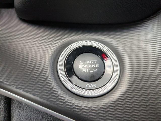 Photo of 2025 Velvet Red Pearlcoat Jeep Grand Cherokee L