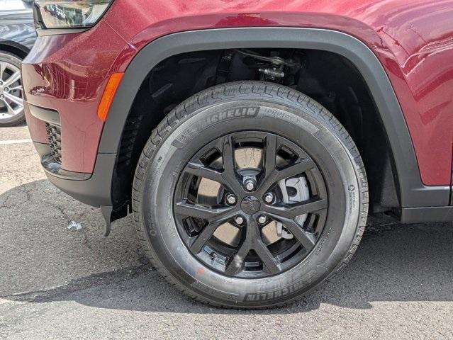 Photo of 2025 Velvet Red Pearlcoat Jeep Grand Cherokee L