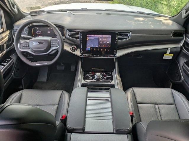 Photo of 2025 Bright White Clearcoat Jeep Wagoneer