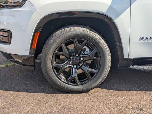 Photo of 2025 Bright White Clearcoat Jeep Wagoneer
