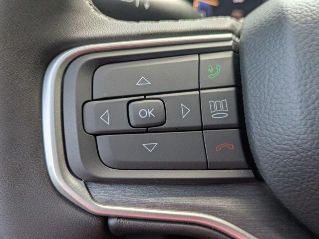 Photo of 2025 Bright White Clearcoat Jeep Wagoneer