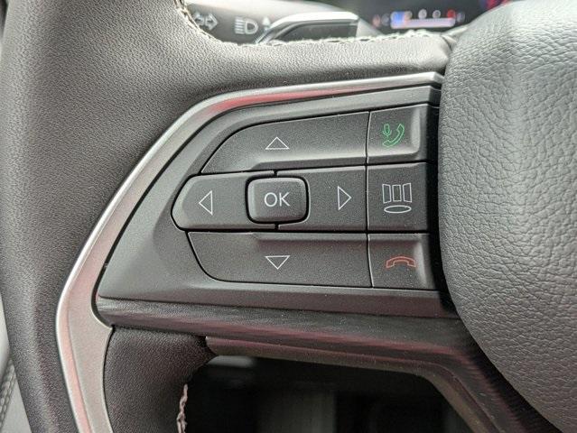 Photo of 2025 Silver Zynith Jeep Grand Cherokee L