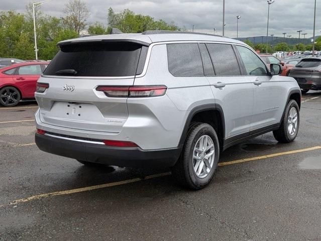 Photo of 2025 Silver Zynith Jeep Grand Cherokee L