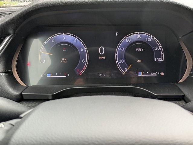 Photo of 2025 Silver Zynith Jeep Grand Cherokee L