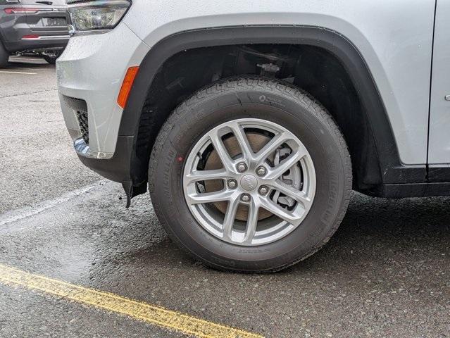 Photo of 2025 Silver Zynith Jeep Grand Cherokee L