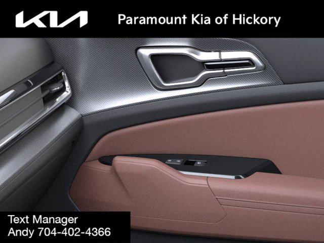 Photo of 2025 Ebony Black Kia Sportage