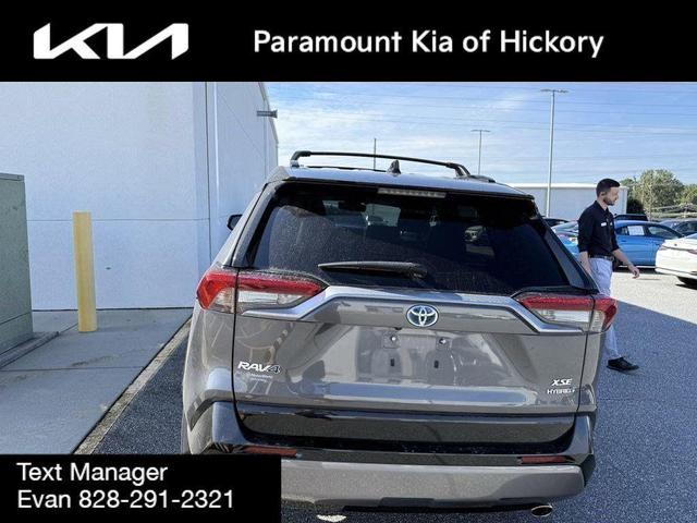 Photo of 2020 Magnetic Gray Metallic w/Midnight Black Roof Toyota RAV4 Hybrid