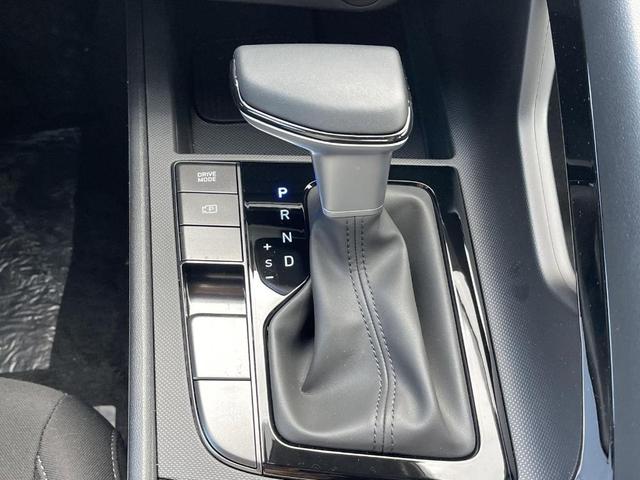 Photo of 2025 Amazon Gray Hyundai ELANTRA HEV