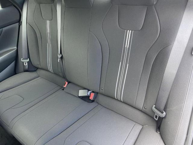 Photo of 2025 Amazon Gray Hyundai ELANTRA HEV
