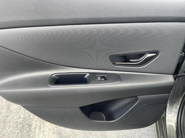 Photo of 2025 Amazon Gray Hyundai ELANTRA HEV