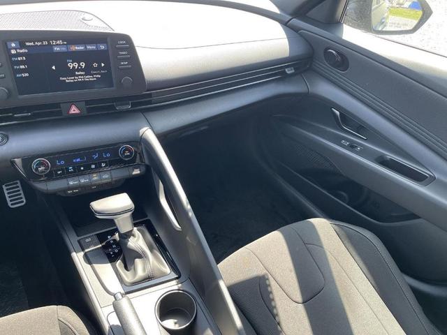 Photo of 2025 Amazon Gray Hyundai ELANTRA