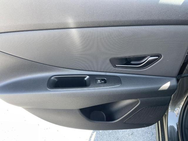 Photo of 2025 Amazon Gray Hyundai ELANTRA