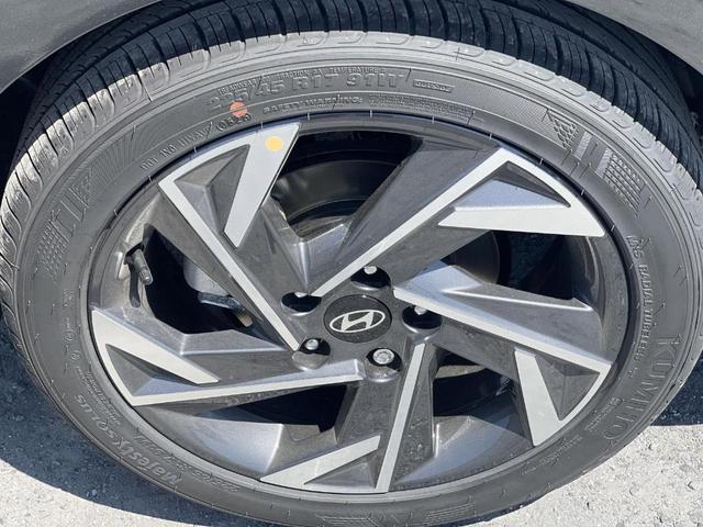 Photo of 2025 Amazon Gray Hyundai ELANTRA