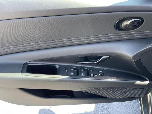 Photo of 2025 Amazon Gray Hyundai ELANTRA