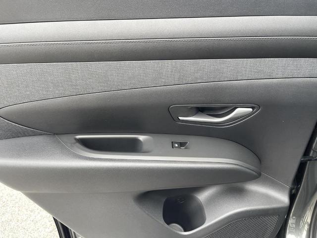 Photo of 2025 Amazon Gray Hyundai TUCSON Hybrid