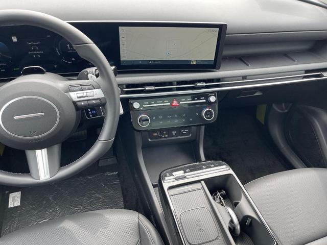 Photo of 2025 Amazon Gray Hyundai TUCSON Hybrid