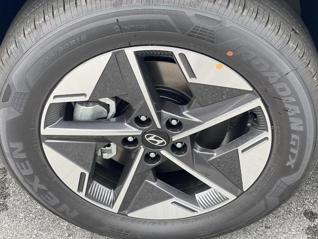 Photo of 2025 Amazon Gray Hyundai TUCSON Hybrid