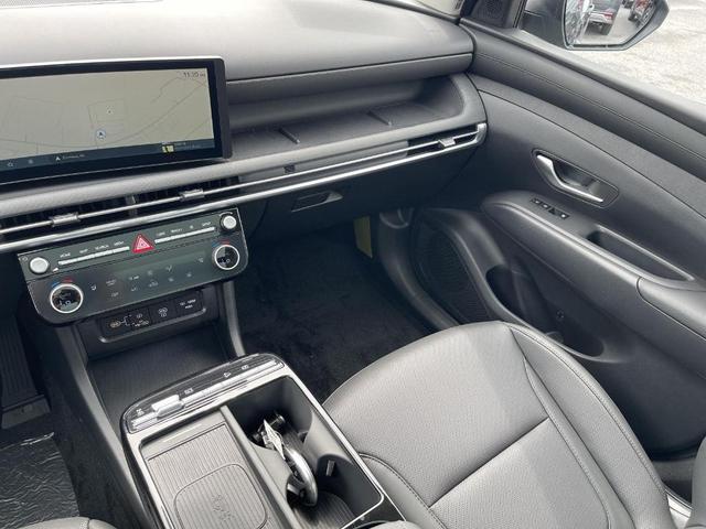 Photo of 2025 Amazon Gray Hyundai TUCSON Hybrid