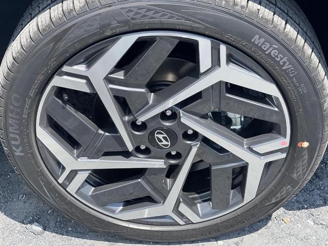 Photo of 2026 Gray Pearl Hyundai KONA