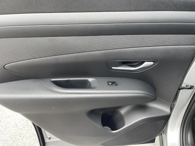 Photo of 2025 Shimmering Silver Hyundai TUCSON