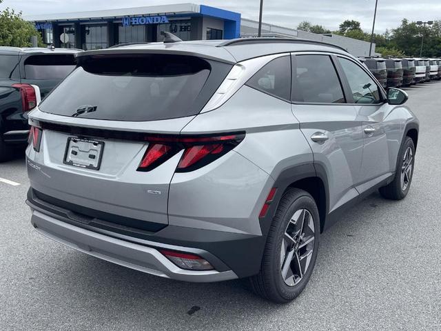 Photo of 2025 Shimmering Silver Hyundai TUCSON