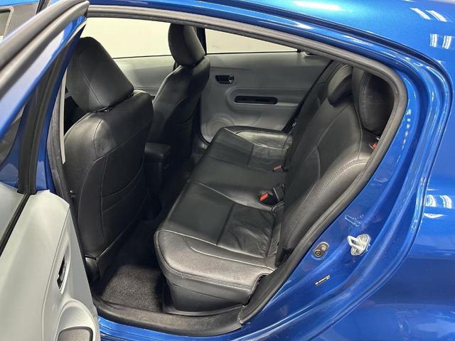 Photo of 2013 Blue Streak Metallic Toyota Prius c