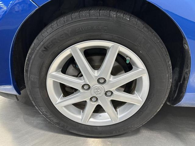 Photo of 2013 Blue Streak Metallic Toyota Prius c