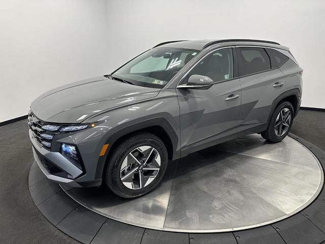 Photo of 2025 Hampton Gray Hyundai TUCSON