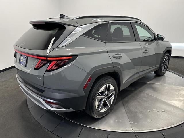Photo of 2025 Hampton Gray Hyundai TUCSON