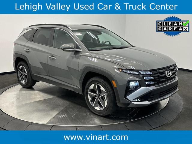 Photo of 2025 Hampton Gray Hyundai TUCSON