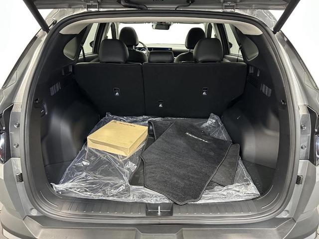Photo of 2025 Hampton Gray Hyundai TUCSON