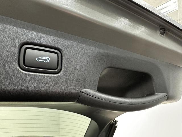 Photo of 2025 Hampton Gray Hyundai TUCSON