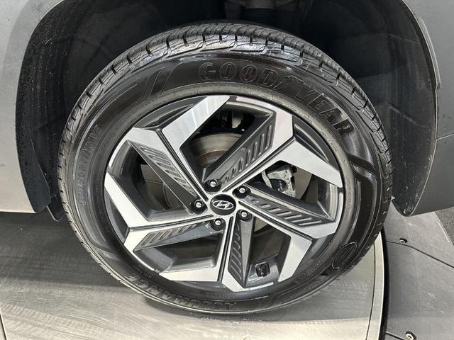 Photo of 2022 Phantom Black Hyundai TUCSON