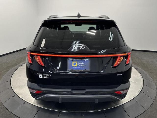 Photo of 2022 Phantom Black Hyundai TUCSON