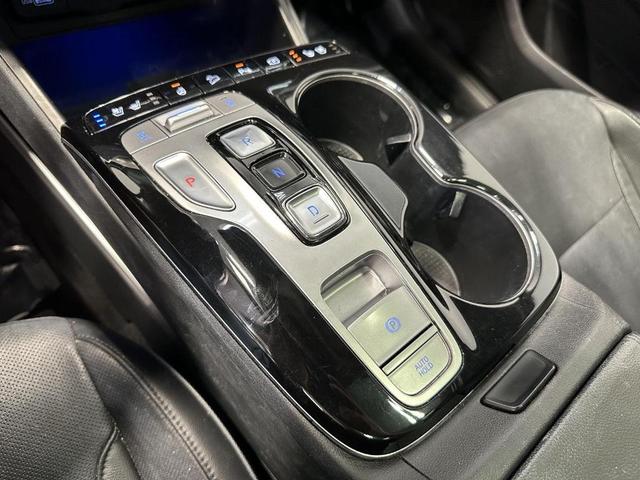 Photo of 2022 Phantom Black Hyundai TUCSON
