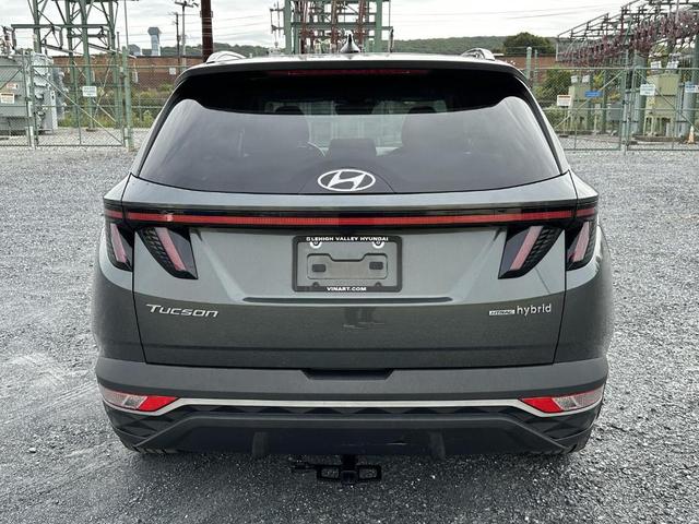 Photo of 2022 Amazon Gray Hyundai TUCSON Hybrid