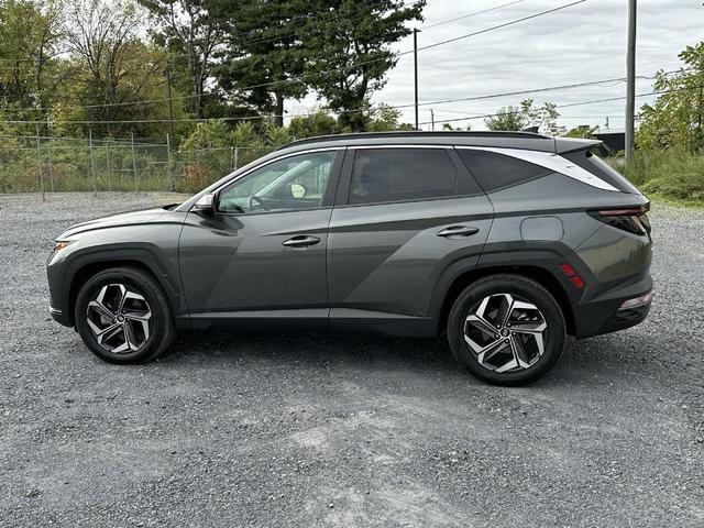 Photo of 2022 Amazon Gray Hyundai TUCSON Hybrid