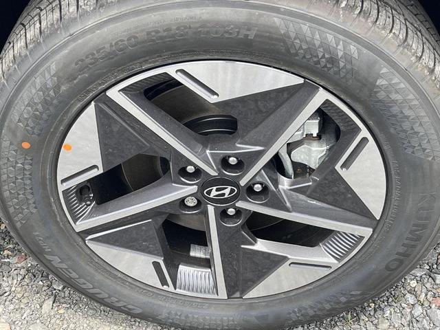Photo of 2025 Gray Hyundai TUCSON