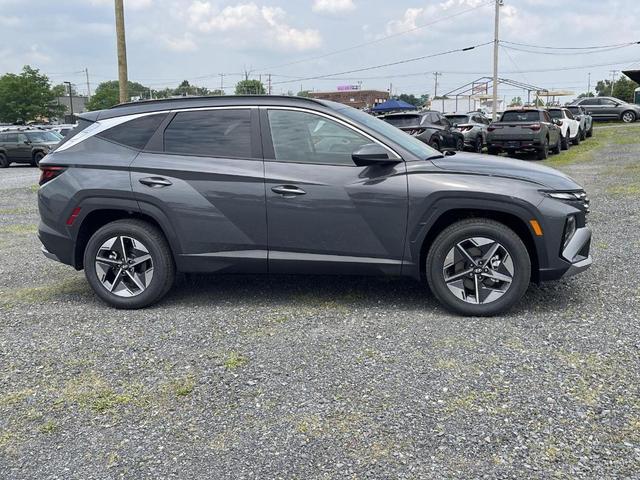 Photo of 2025 Gray Hyundai TUCSON