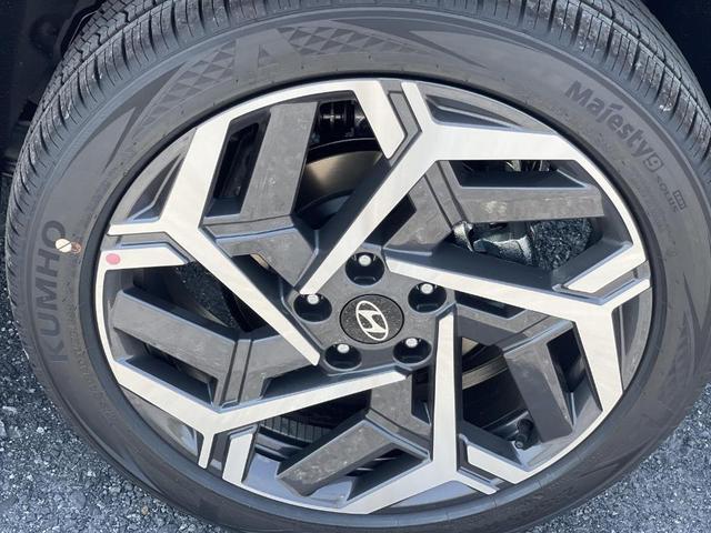 Photo of 2026 Gray Pearl Hyundai KONA