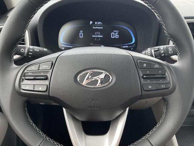 Photo of 2025 Gray Hyundai VENUE