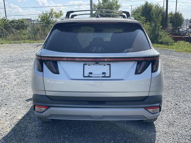 Photo of 2025 Shimmering Silver Hyundai TUCSON