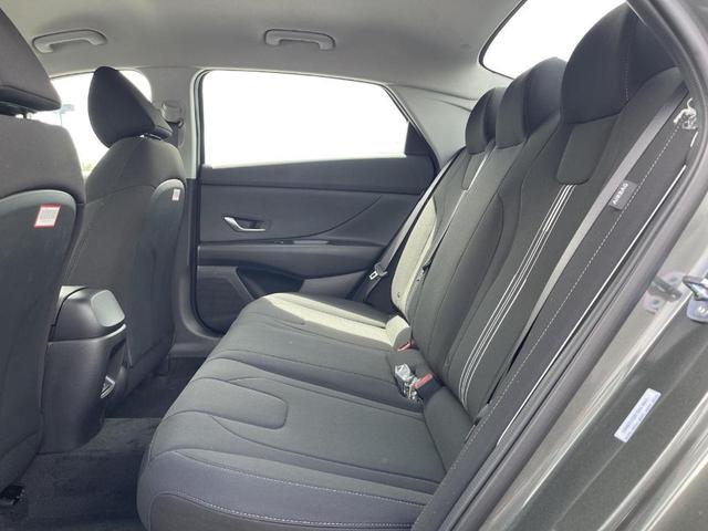 Photo of 2025 Amazon Gray Hyundai ELANTRA HEV