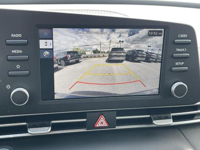 Photo of 2025 Amazon Gray Hyundai ELANTRA HEV